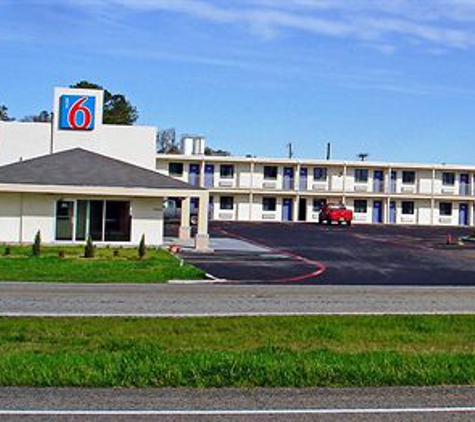 Motel 6 - Sulphur Springs, TX