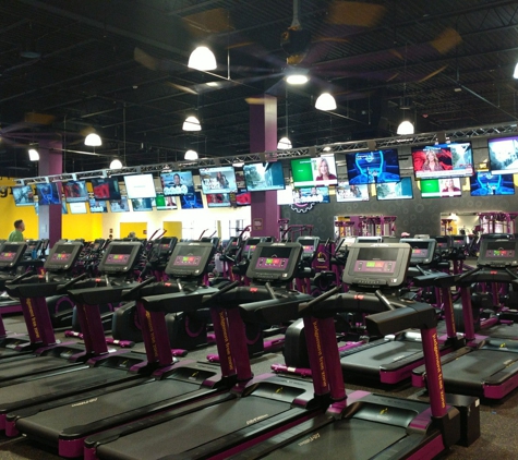 Planet Fitness - Greenlawn, NY