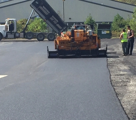 B & M Paving