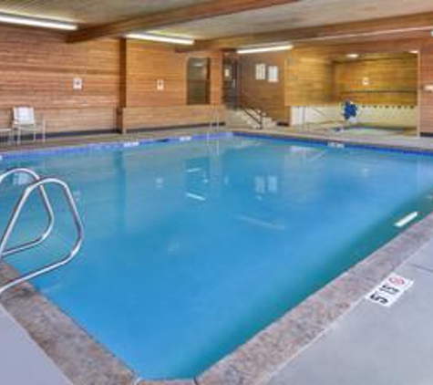 Best Western Plus Rama Inn - Redmond, OR