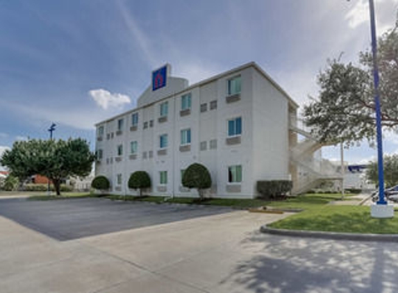 Motel 6 - Houston, TX