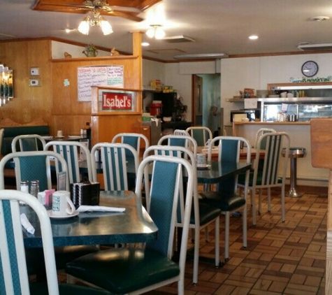 Isabel's Family Restaurant - Woodstock, IL