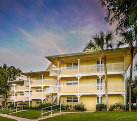 Charter Club Resort of Naples Bay - Naples, FL