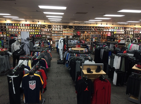 Hibbett Sports - Hendersonville, NC