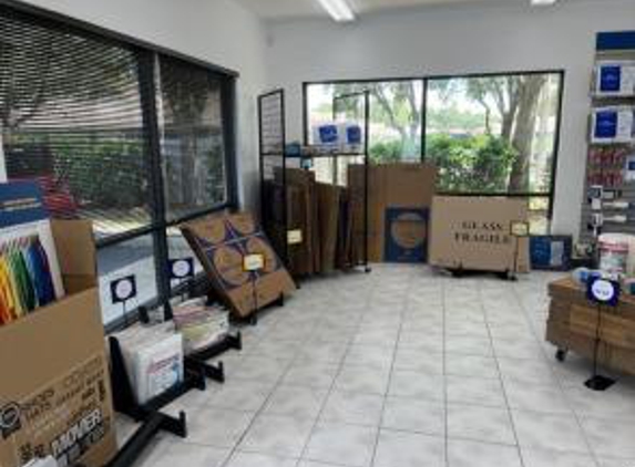 Extra Space Storage - Spring Hill, FL