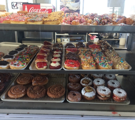 The Donut Hole - La Puente, CA