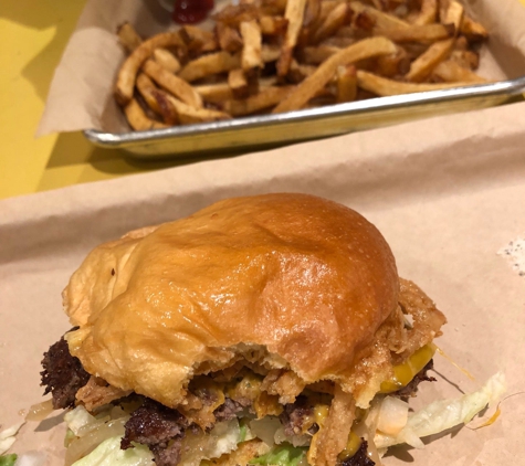 Mooyah - Walnut Creek, CA