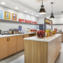 Hampton Inn & Suites Cincinnati/Uptown-University Area - Hotels