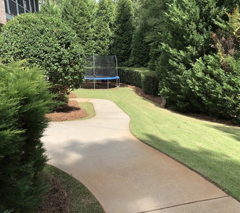 Nearby Lawn Care Fayetteville - Fayetteville, GA