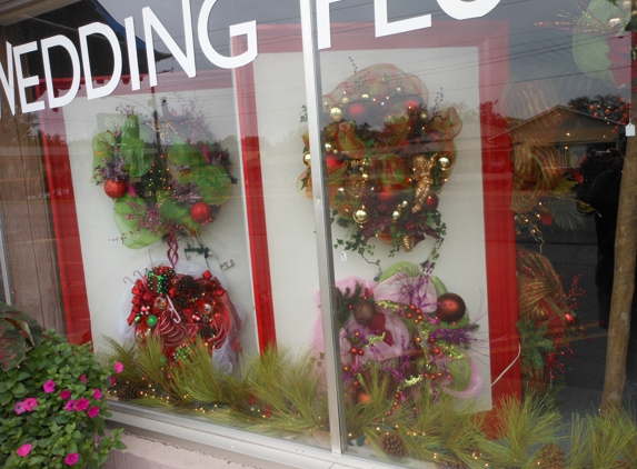 Hot Springs Florist & Gifts - Hot Springs National Park, AR