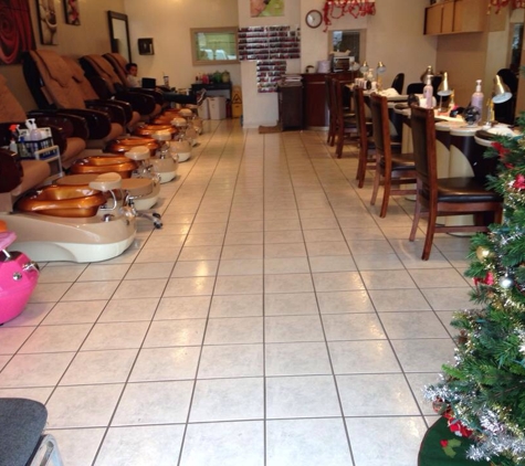 Lily'M Nail Salon - Edmond, OK