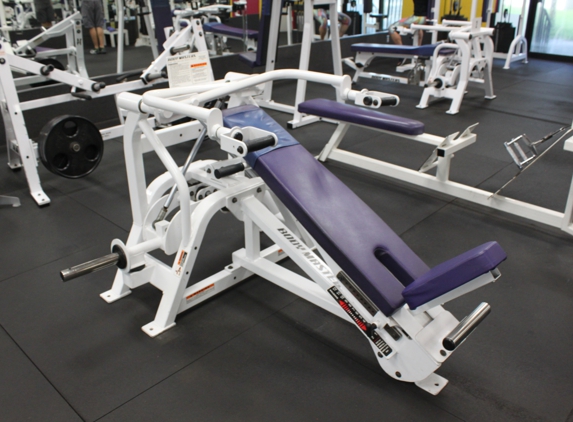 Health & Strength Gym - Cape Coral, FL. If you've never tried a BodyMaster Bench, then you don't know what you're misssing!