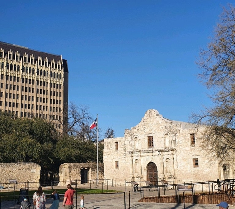 Dave & Buster's San Antonio - Rivercenter - San Antonio, TX