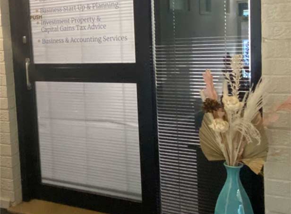 D M Taxation And Accounting - Dapto, NSW