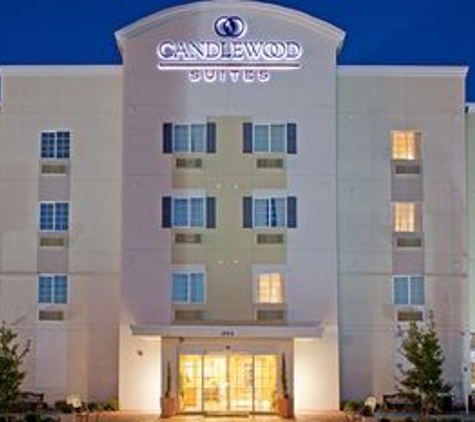 Candlewood Suites La Porte - La Porte, TX