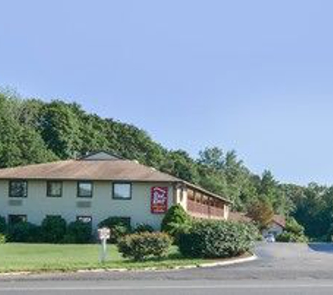 Red Roof Inn - Guilford, CT