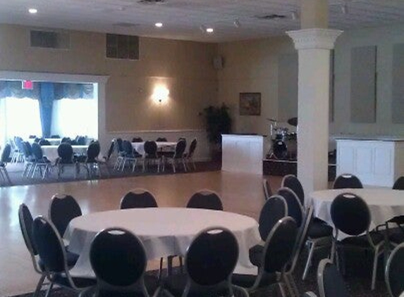Hillview Country Club - North Reading, MA