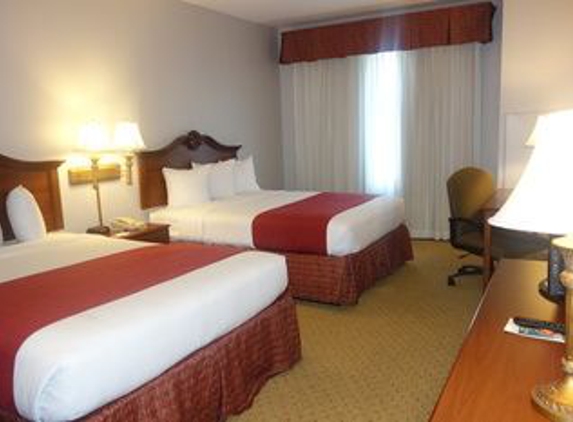 Country Inns & Suites - Conyers, GA