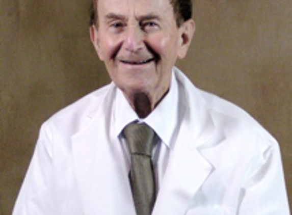 Dr. Earle Norris Rothbell, MD - Colonia, NJ