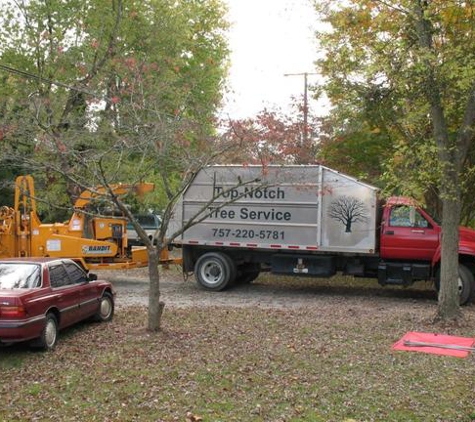 Top  Notch Tree Service - Williamsburg, VA