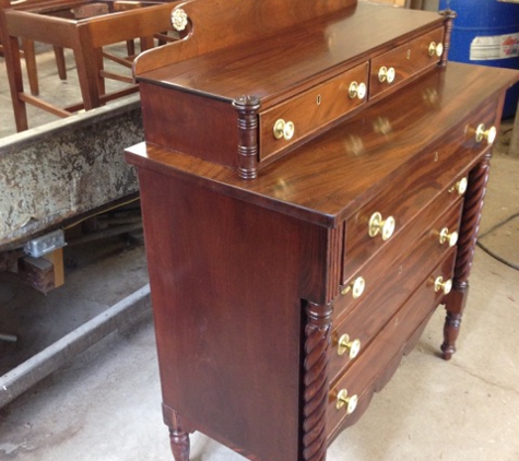 Manthey Furniture Refinishing - Waterbury, CT