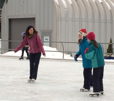 Kendall Square Community Skating - Cambridge, MA