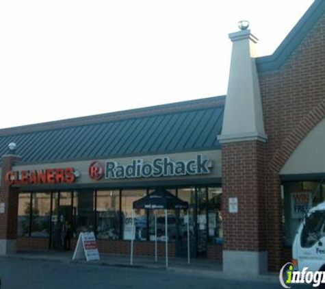 RadioShack - Chicago, IL