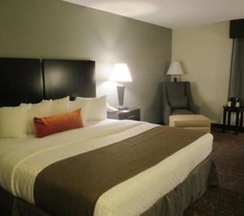 Best Western Plus Omaha Airport Inn - Carter Lake, IA