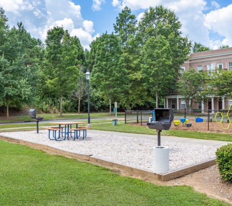 Worthington Apartments & Townhomes - Charlotte, NC