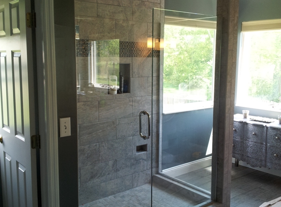 McIntyre Glass, LLC - Dayton, OH. Custom Glass Shower Enclosure