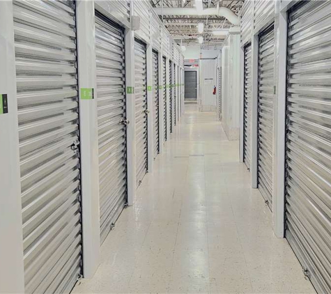 Extra Space Storage - Barrington, IL