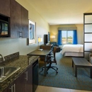 Four Points by Sheraton Williston - Hotels