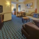 Fairfield Inn & Suites - Hotels