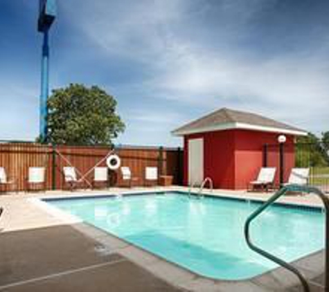 Best Western Plus Waco North - Bellmead, TX