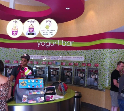 Menchie's Frozen Yogurt - Winter Park, FL