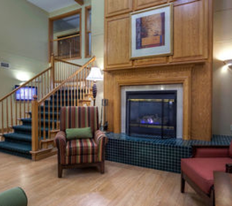 Country Inns & Suites - Mason City, IA