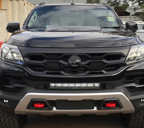 Robbie Cook Auto Electrical & Air Conditioning Pty Ltd MVRL49761 - Dubbo, NSW. Stedi Light Bar Installation