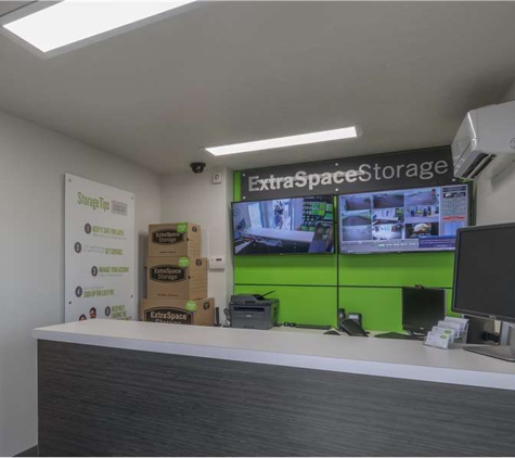 Extra Space Storage - Beaverton, OR