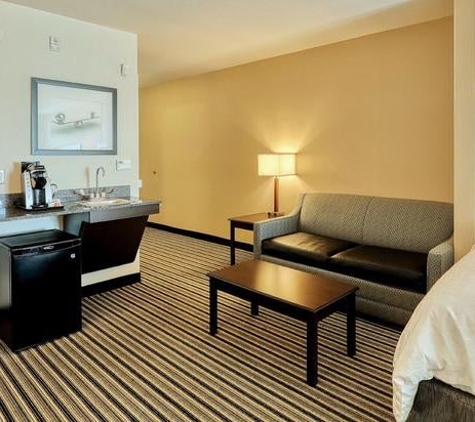 Holiday Inn Express & Suites Batavia - Darien Lake - Batavia, NY