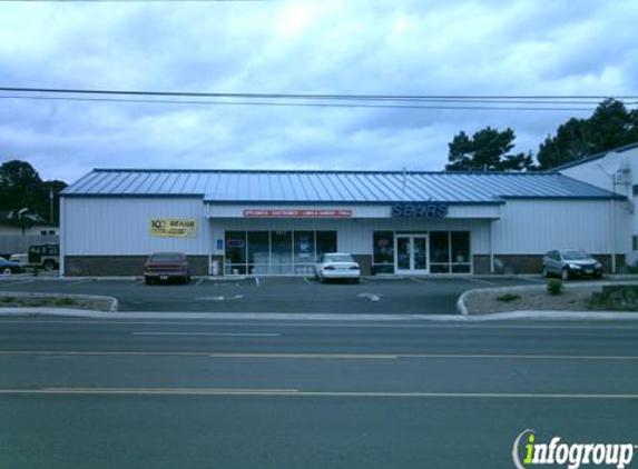 Sears Hometown Stores - Lincoln City, OR