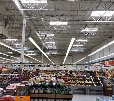 WinCo Foods - Clovis, CA