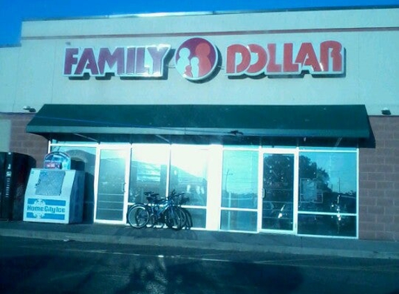 Family Dollar - Cleveland, OH