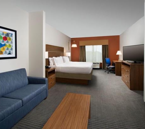 Holiday Inn Express & Suites BAY CITY - Bay City, TX