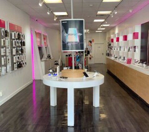 T-Mobile - New Rochelle, NY