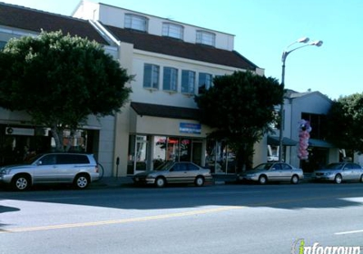 Oakley's Barber Shop - Los Angeles, CA 90024