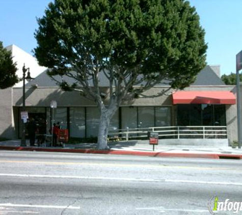 Wells Fargo Bank - Los Angeles, CA