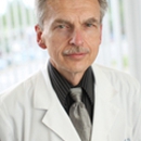 Dr. Douglas G Finnie, MD - Physicians & Surgeons