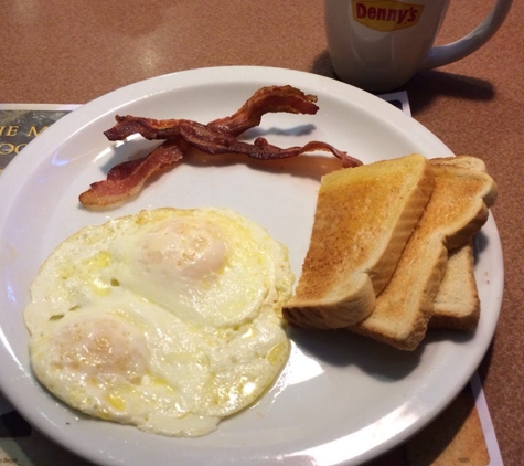 Denny's - Centereach, NY