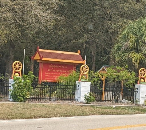 Punyawanaram Wat - Melbourne, FL