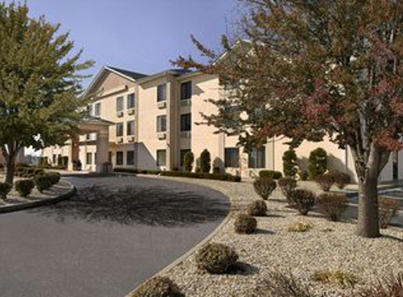 Baymont Inn & Suites - O Fallon, IL